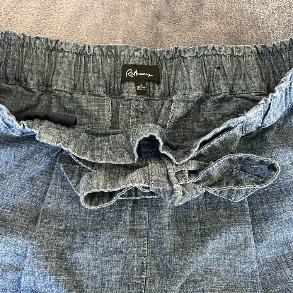 Reitman’s High Waisted Tie Light Jeans